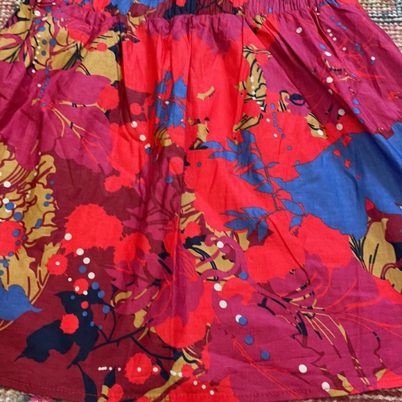 Francesca's Criss Cross skirt NWT - Picture 2 of 5